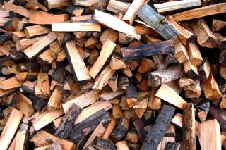 Prix du bois de chauffage : tarifs et écarts régionaux
